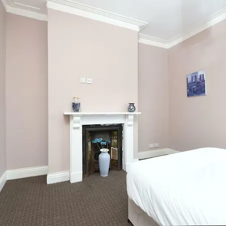 6 Bed House Leeds Slps 16 Σπίτι διακοπών *